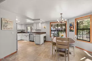 4809 E Evans Creek Rd, Rogue River, OR 97537 - Photo 10