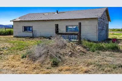 33839 Highway 50, Malin, OR 97632 - Photo 36