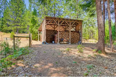 2280 Queens Branch Road, Rogue River, OR 97537 - Photo 54