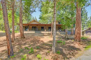 2280 Queens Branch Rd, Rogue River, OR 97537 - Photo 4