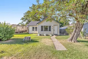 506 W Clark St, Medford, OR 97501 - Photo 6