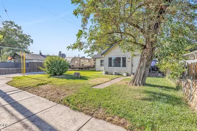 506 W Clark Street, Medford, OR 97501 - Photo 8