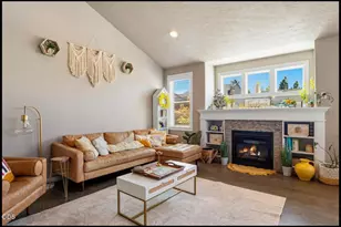 4594 SW Volcano View Way, Redmond, OR 97756 - Photo 10