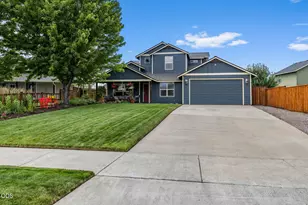 2949 NW 22nd St, Redmond, OR 97756 - Photo 6