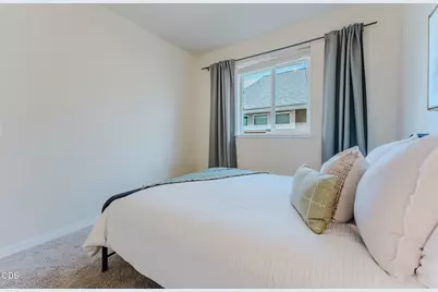 640 SE Reed Market Road, Bend, OR 97702 - Photo 30