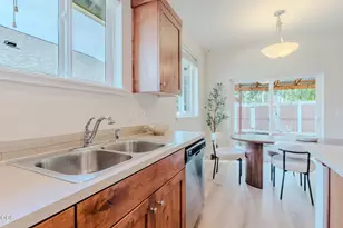 640 SE Reed Market Rd, Bend, OR 97702 - Photo 16
