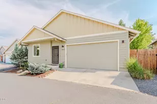 640 SE Reed Market Rd, Bend, OR 97702 - Photo 42