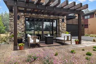 62768 NW Sand Lily Way, Bend, OR 97703 - Photo 40