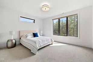 62768 NW Sand Lily Way, Bend, OR 97703 - Photo 34