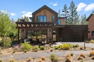 62768 NW Sand Lily Way, Bend, OR 97703 - Photo 28