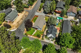 1564 NW Elgin Ave, Bend, OR 97703 - Photo 36