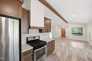 1564 NW Elgin Ave, Bend, OR 97703 - Photo 14