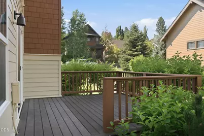 19350 SW Laurelhurst Way, Bend, OR 97702 - Photo 32