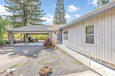1282 Shady Lane, Grants Pass, OR 97527 - Photo 4