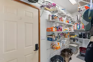 304 SE Crestview Ln, Madras, OR 97741 - Photo 14