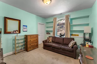 1921 NW Crown Street, Grants Pass, OR 97526 - Photo 22