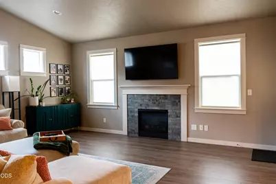 63836 Wellington Street, Bend, OR 97701 - Photo 4