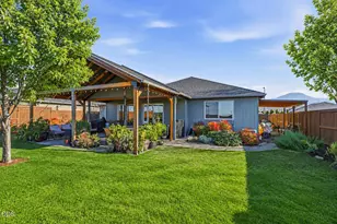3229 Pecan Ct, Medford, OR 97504 - Photo 32
