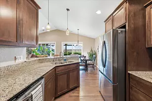 3229 Pecan Ct, Medford, OR 97504 - Photo 16