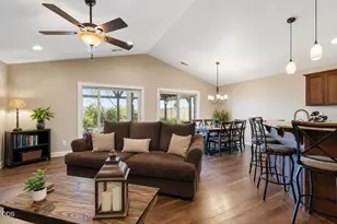 3229 Pecan Ct, Medford, OR 97504 - Photo 8