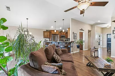 3229 Pecan Court, Medford, OR 97504 - Photo 12