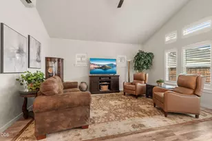 692 Kaitlin Ln, Medford, OR 97501 - Photo 8