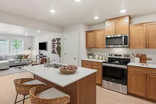 61211 Parrell Rd, Bend, OR 97702 - Photo 10