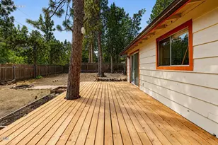 60866 Granite Dr, Bend, OR 97702 - Photo 22