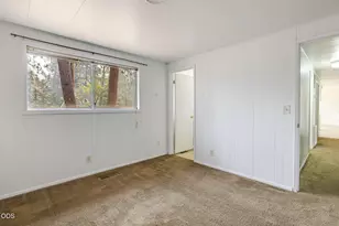 60866 Granite Dr, Bend, OR 97702 - Photo 18