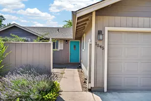 1545 SW 17th St, Redmond, OR 97756 - Photo 4