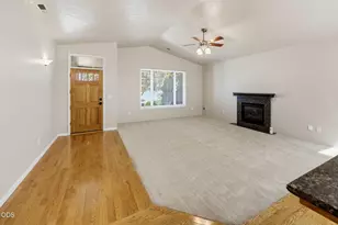 1007 Highbury Dr, Medford, OR 97501 - Photo 10