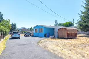 1405 Willow Ln, Grants Pass, OR 97527 - Photo 30