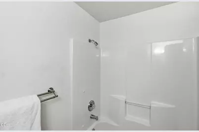62815 Snowcap Court, Bend, OR 97701 - Photo 16
