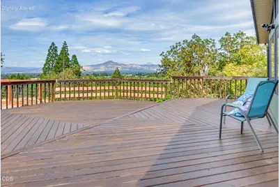 2076 Jasmine Avenue, Medford, OR 97501 - Photo 26