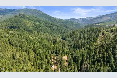 13245 Caves Highway, Cave Junction, OR 97523 - Photo 22