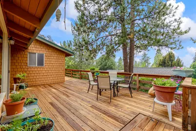 733 NW Saginaw Avenue, Bend, OR 97703 - Photo 22