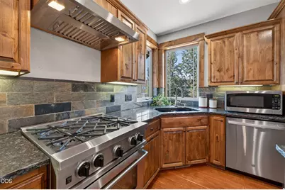 63109 Turret Court, Bend, OR 97701 - Photo 10