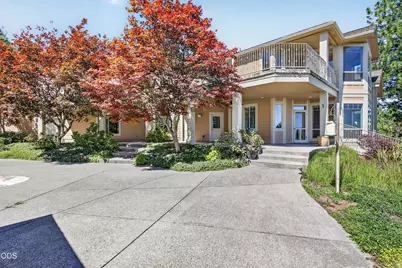 4459 Old Stage Road, Central Point, OR 97502 - Photo 2