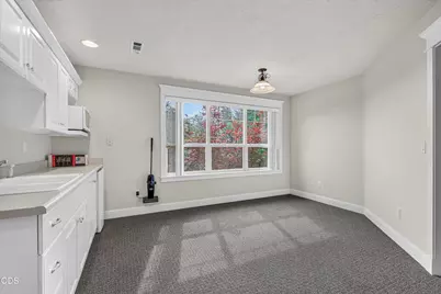 4459 Old Stage Road, Central Point, OR 97502 - Photo 42