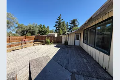 705 Doty Street, Klamath Falls, OR 97601 - Photo 16
