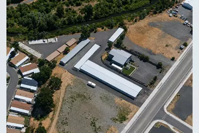 717 S Pacific Highway, Talent, OR 97540 - Photo 16