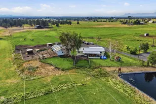 4799 SW Williams Rd, Powell Butte, OR 97753 - Photo 2