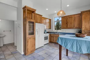 62354 Erickson Rd, Bend, OR 97701 - Photo 26
