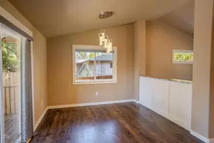 2196 Crestbrook Rd, Medford, OR 97504 - Photo 16