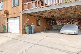 136 SE G St, Madras, OR 97741 - Photo 28