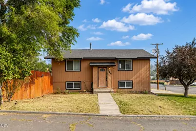 136 SE G Street, Madras, OR 97741 - Photo 30