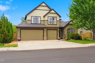 2765 SW 49th St, Redmond, OR 97756 - Photo 2