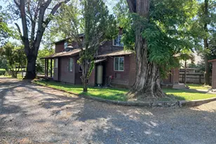 1340 Dowell Rd, Grants Pass, OR 97527 - Photo 4