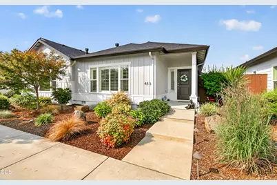 453 S Haskell Street, Central Point, OR 97502 - Photo 1