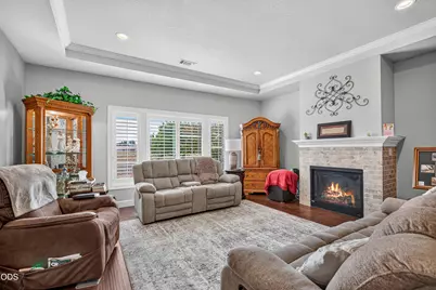 453 S Haskell Street, Central Point, OR 97502 - Photo 6